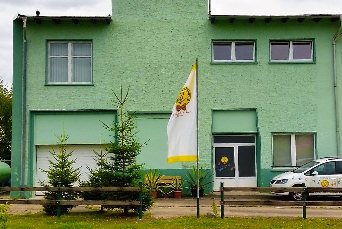 Hin und wieder, meist vor Auftritten, üben wir alle zusammen. Und am liebsten spielen wir draußen, wenn das Wetter mitspielt.
