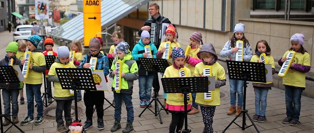 Melodika Open Air am 7. April 2017 vorm Elsterforum