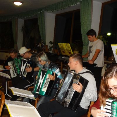 30cc9244-c11a-4a4f-a8a9-b94edee12680.jpg