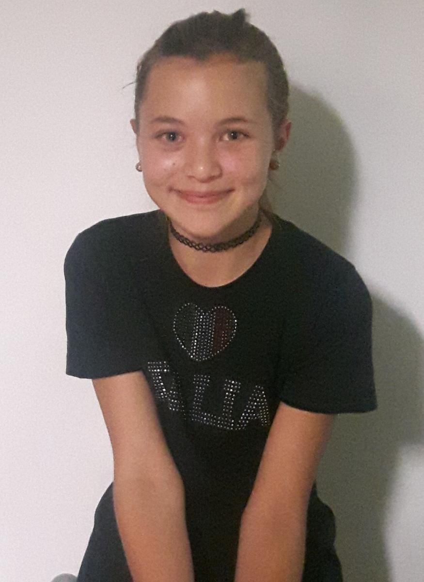 Jule  Stölzer
