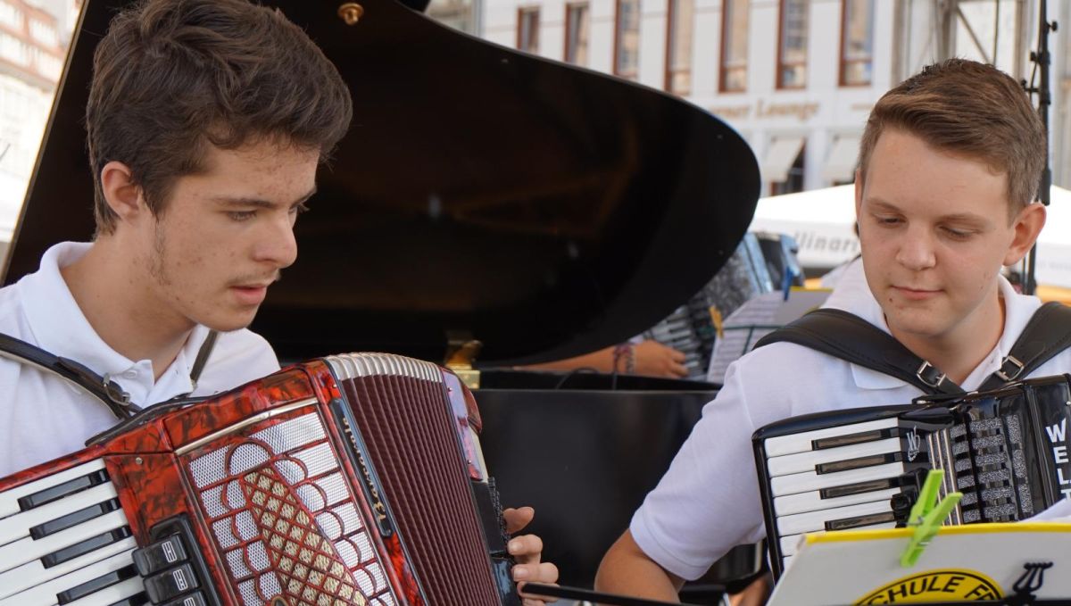 Max Ullmann &amp;amp; Christian Vollhardt