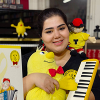 Musikschule Fröhlich <br/>Naghmeh Rezaeinejad