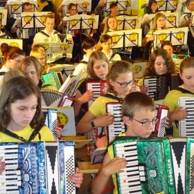 VororchesterUnser Akkordeon-Nachwuchs kann sich sehen lassen:, Bild 6 von 34